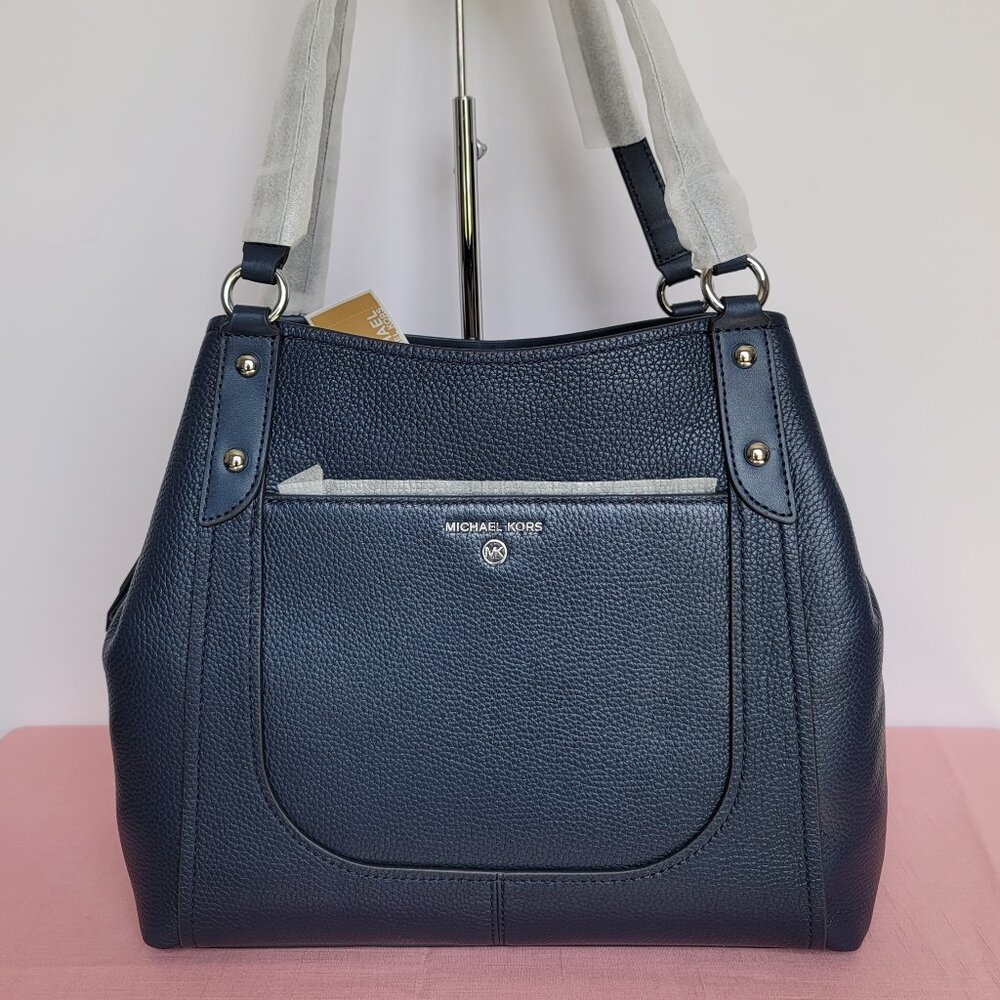 MICHAEL KORS Molly Pebbled Leather Large Shoulder Tote- Navy color⭐